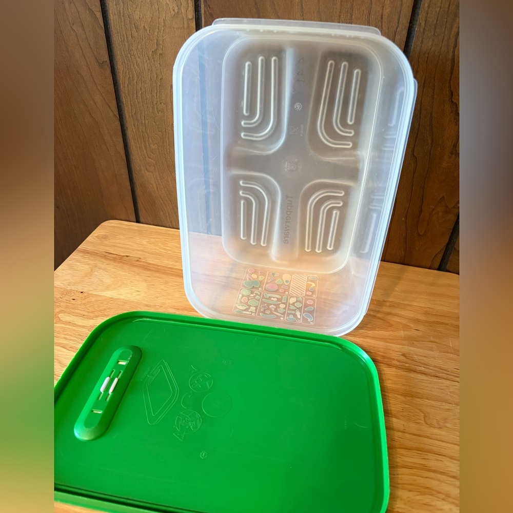 Tupperware FridgeSmart Containers - Picture 9 of 15